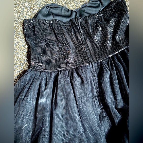 Forever 21 black sequin strapless dress - Picture 3 of 3
